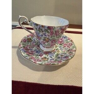 VTG Royal Standard Fine Bone China Teacup and Saucer in Floral Chintz Pattern